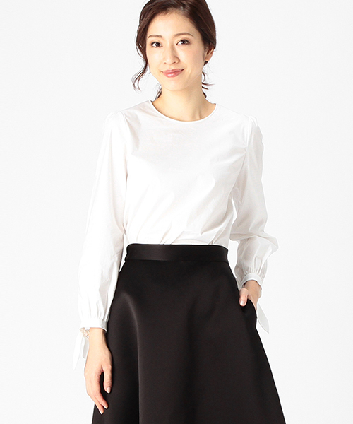 EFFE BEAMS（エッフェビームス）の「EFFE BEAMS / カフリボン ノーカラーブラウス（シャツ/ブラウス・レディース・ホワイト/ベージュ・36/38）」の4枚目の写真