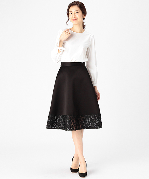 EFFE BEAMS（エッフェビームス）の「EFFE BEAMS / カフリボン ノーカラーブラウス（シャツ/ブラウス・レディース・ホワイト/ベージュ・36/38）」の5枚目の写真