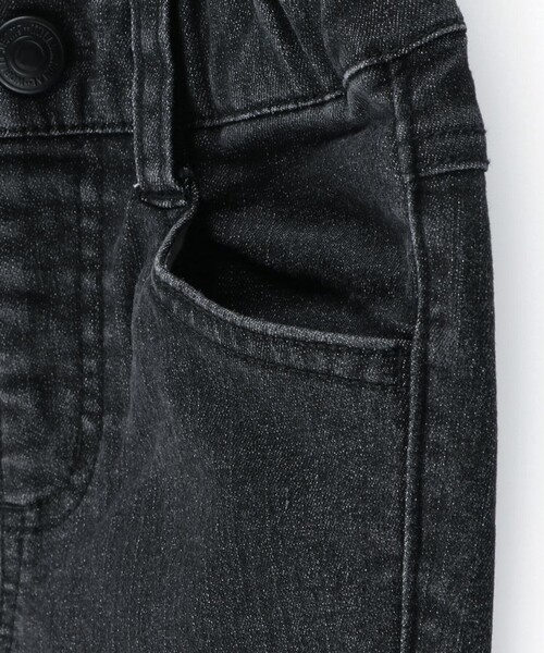 BRANSHES（ブランシェス）の「【フィットストレート】プレミアムストレッチデニムパンツ（デニムパンツ・キッズ・ネイビー/サックスブルー/ブルー/ブラック・150/120/160/90/140/110/100/130）」の17枚目の写真