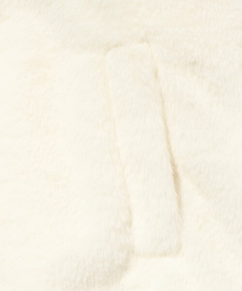 SHOO・LA・RUE(シューラルー)の「◆【110-140cm】フェイクファー耳つきパーカ(ブルゾン・キッズ・チャコールグレー/アイボリー・11/12/13/14)」の8枚目の写真