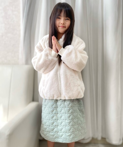 SHOO・LA・RUE(シューラルー)の「◆【110-140cm】フェイクファー耳つきパーカ(ブルゾン・キッズ・チャコールグレー/アイボリー・11/12/13/14)」の14枚目の写真
