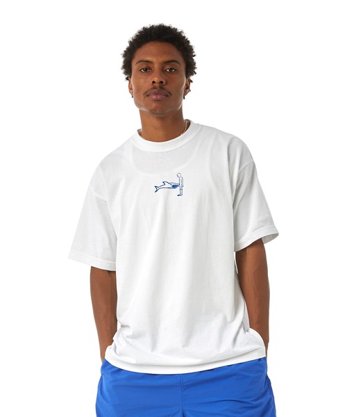 HUF(ハフ)の「HUF X ALLTIMERS SHARK ATTACK TEE / HUF Tシャツ コラボ(Tシャツ/カットソー・メンズ・ホワイト・MEDIUM/SMALL/LARGE/XX-LARGE/X-LARGE)」の9枚目の写真