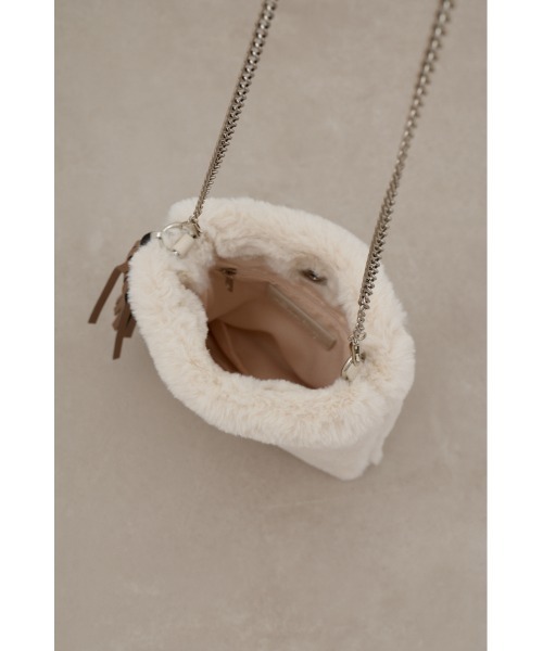 AZUL by moussy(アズールバイマウジー)の「タッセルエコファーポシェット(ショルダーバッグ・レディース・アイボリー/ブラウン系その他/グレー・FREE)」の8枚目の写真