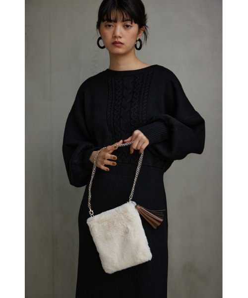 AZUL by moussy(アズールバイマウジー)の「タッセルエコファーポシェット(ショルダーバッグ・レディース・アイボリー/ブラウン系その他/グレー・FREE)」の11枚目の写真