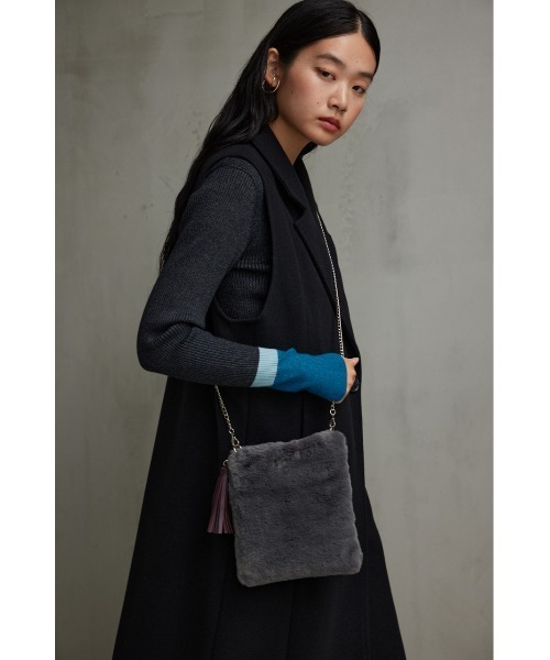 AZUL by moussy(アズールバイマウジー)の「タッセルエコファーポシェット(ショルダーバッグ・レディース・アイボリー/ブラウン系その他/グレー・FREE)」の17枚目の写真