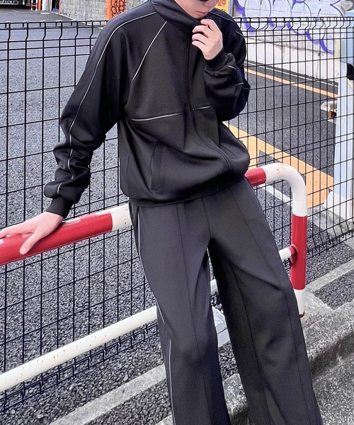 Figments(フィグメンツ)の「パイピングジャージジャケット(ジャージ・レディース・グレー/ブラック・LARGE/MEDIUM)」の3枚目の写真