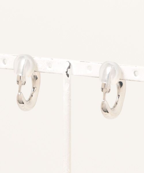 rapiecage（ラピエサージュ）の「変形ラインHOOPイヤリング（イヤリング・レディース・ゴールド/シルバー・FREE）」の8枚目の写真