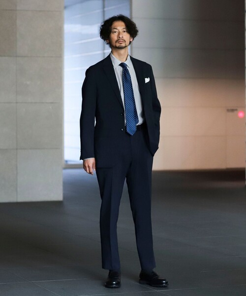 B:MING by BEAMS（ビーミングバイビームス）の「B:MING by BEAMS / NOMAD BIZ DotAir(R) ソリッド ノープリーツ スラックス 24SS (セットアップ対応)（スーツパンツ・メンズ・ネイビー・LARGE/X-LARGE/MEDIUM/SMALL）」の2枚目の写真