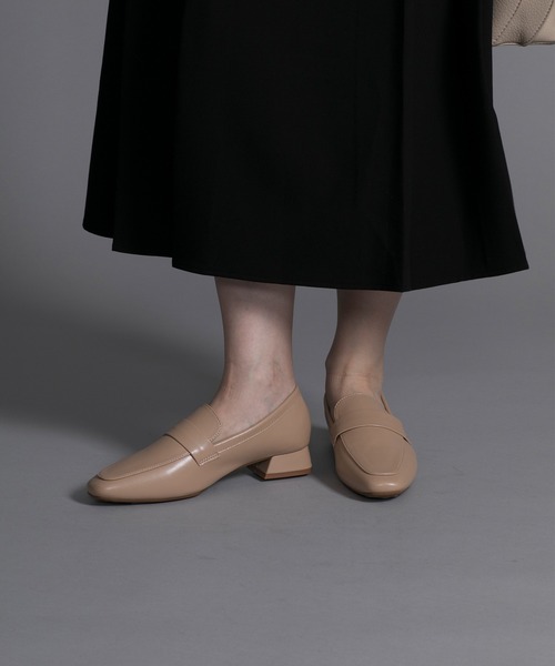 shoes365(シューズスリーシックスファイヴ)の「【shoes365】ローヒールスクエアトゥローファー(ローファー・レディース・オフホワイト/ベージュ/ブラック・24.0cm/24.5cm/23.5cm/23.0cm/22.5cm/25.0cm)」の12枚目の写真