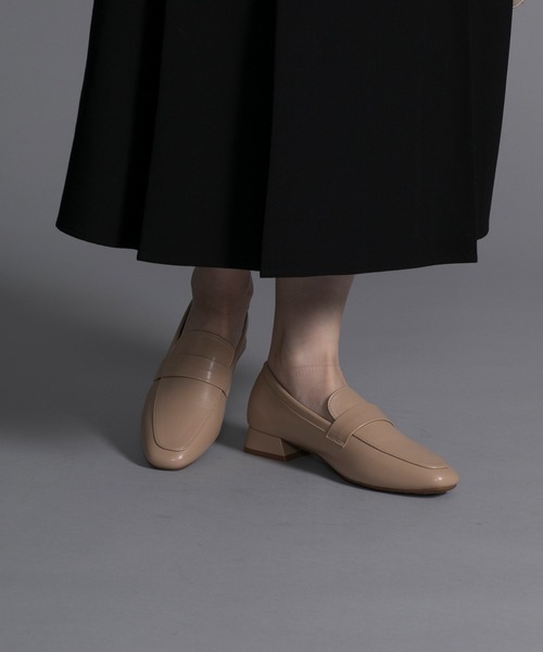 shoes365(シューズスリーシックスファイヴ)の「【shoes365】ローヒールスクエアトゥローファー(ローファー・レディース・オフホワイト/ベージュ/ブラック・24.0cm/24.5cm/23.5cm/23.0cm/22.5cm/25.0cm)」の13枚目の写真