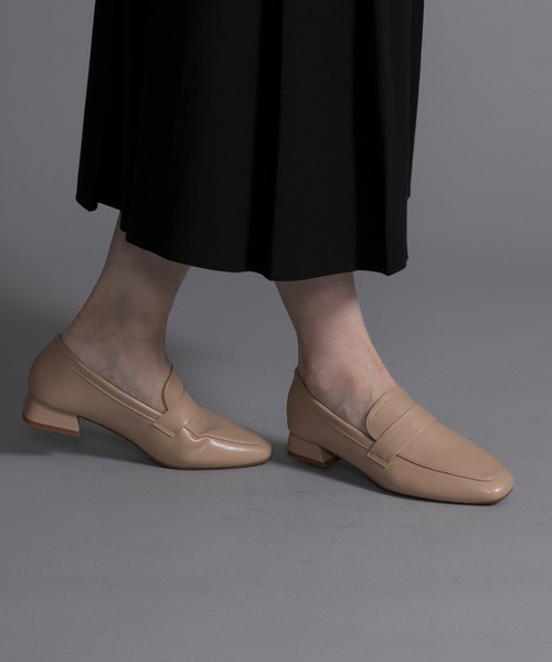 shoes365(シューズスリーシックスファイヴ)の「【shoes365】ローヒールスクエアトゥローファー(ローファー・レディース・オフホワイト/ベージュ/ブラック・24.0cm/24.5cm/23.5cm/23.0cm/22.5cm/25.0cm)」の14枚目の写真