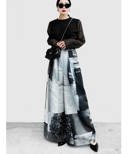 LVEU.(ラブユ.)の「【LVEU.】コットンドッキングシアートップス / トップス カットソー シフォン シアー シースルー 長袖 ブラック ホワイト(Tシャツ/カットソー・レディース・ホワイト/ブラック・FREE)」の3枚目の写真
