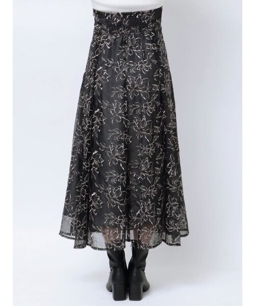 MERCURYDUO（マーキュリーデュオ）の「オーガンジーフラワー刺繍スカート（スカート・レディース・チャコールグレー/ベージュ・SMALL/MEDIUM）」の11枚目の写真