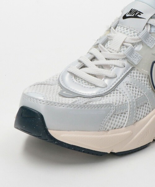 NIKE＞ナイキ V2K ラン スニーカー（スニーカー）｜NIKE（ナイキ