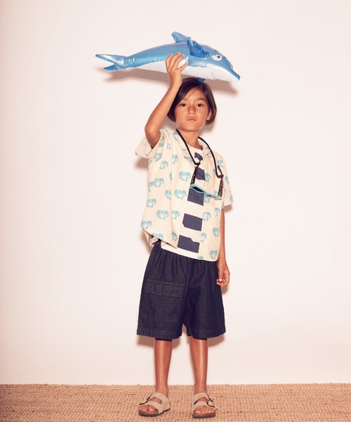 Wynken（ウィンケン）の「Wynken / カニ柄半袖シャツ（シャツ/ブラウス・キッズ・ターコイズブルー・2Y/4Y/6Y/8Y）」の2枚目の写真