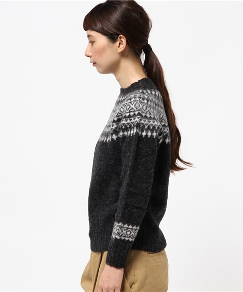 SHIPS for women（シップスフォーウィメン）の「【LEE 12月号掲載】 HARLEY（ハーレー）:シェットランド クルーネック（ニット/セーター・レディース・ダークグレー/ベージュ・ONE SIZE）」の4枚目の写真