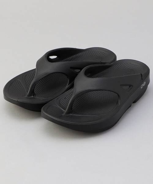 OOFOS（ウーフォス）の「OOFOS/ウーフォス OOoriginal / ウーオリジナル（サンダル・レディース・ブラック/ベージュ/ピンク・6/8/7）」の4枚目の写真