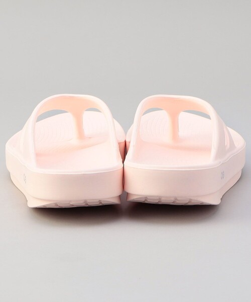 OOFOS（ウーフォス）の「OOFOS/ウーフォス OOoriginal / ウーオリジナル（サンダル・レディース・ブラック/ベージュ/ピンク・6/8/7）」の10枚目の写真