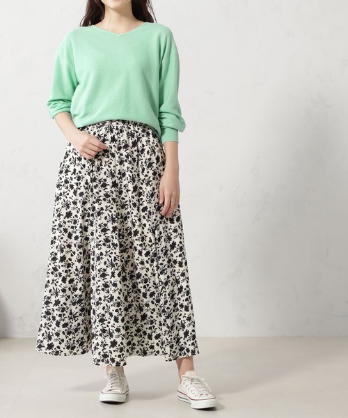 FOUND GOOD（ファウンドグッド）の「ナメラカニットVネックプルオーバー（ニット/セーター・レディース・ブラック/ピンク系2/ホワイト系5/グレー系/グリーン系2/ブラウン系・S/M/L）」の5枚目の写真