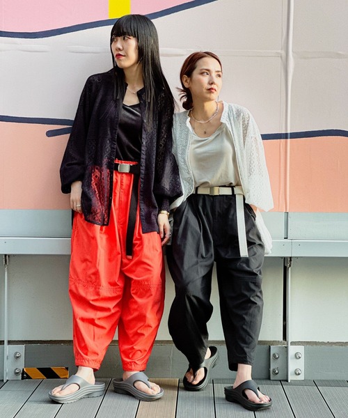 niko and...（ニコアンド）の「[MODE NORM CORE]スタンドレースパッチワークシャツ（シャツ/ブラウス・レディース・スモーク/オフホワイト・MEDIUM/LARGE）」の5枚目の写真