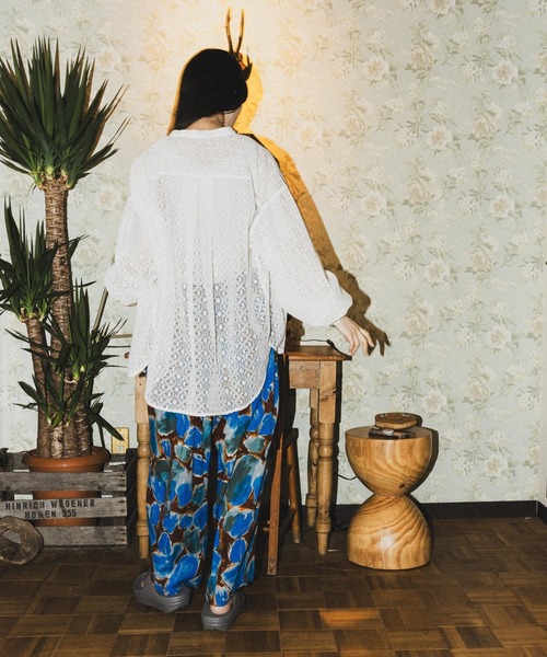 niko and...（ニコアンド）の「[MODE NORM CORE]スタンドレースパッチワークシャツ（シャツ/ブラウス・レディース・スモーク/オフホワイト・MEDIUM/LARGE）」の18枚目の写真