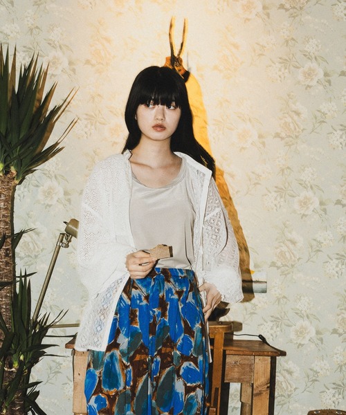 niko and...（ニコアンド）の「[MODE NORM CORE]スタンドレースパッチワークシャツ（シャツ/ブラウス・レディース・スモーク/オフホワイト・MEDIUM/LARGE）」の19枚目の写真