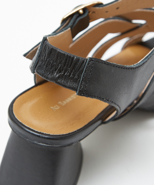 Au BANNISTER(オゥバニスター)の「グルカ風ヒールサンダル(サンダル・レディース・ブラウン/グリーン/ブラック・35/36/37/38/39)」の18枚目の写真