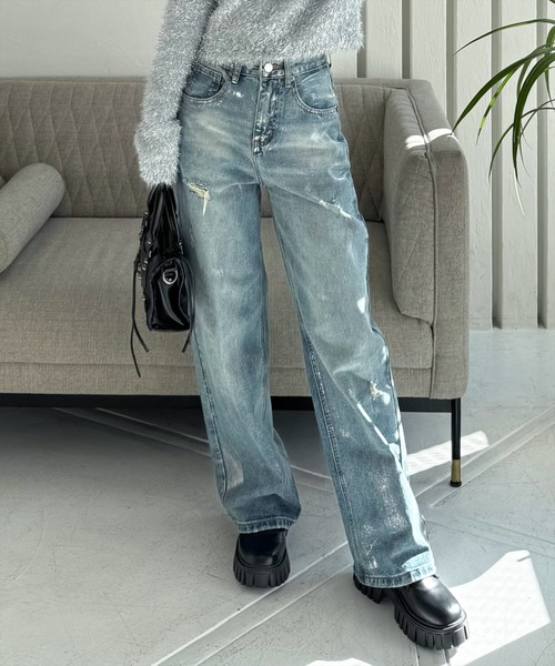 clear（クリア）の「【低身長サイズ有】箔プリントダメージストレートデニムパンツ[着回し抜群 ストリート]≪2024AW新作≫（デニムパンツ・レディース・ブルー/ブラック・M/S/XS）」の2枚目の写真