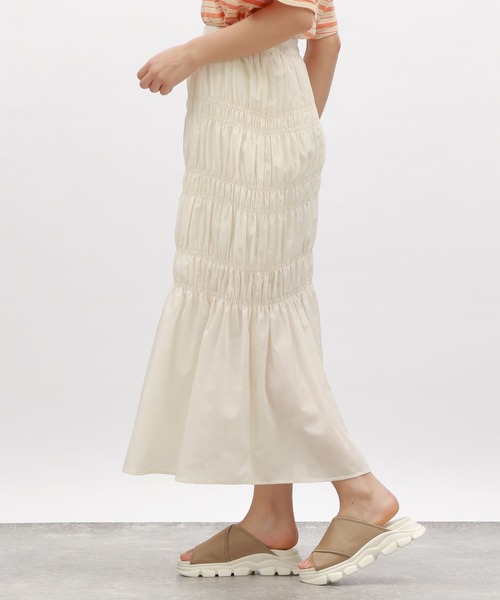 LAKOLE（ラコレ）の「TRシャーリングスカート / 127585（スカート・レディース・ブラック/オフホワイト/ストライプ・SMALL/MEDIUM）」の2枚目の写真