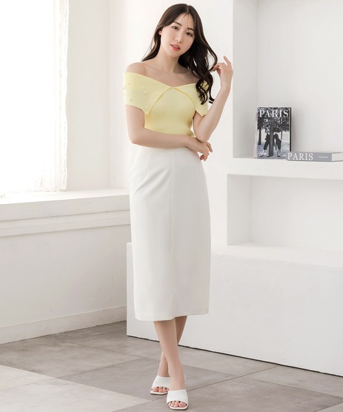 Julia Boutique(ジュリアブティック)の「パール付きデコルテオープンノースリーブニットトップス/24094(ニット/セーター・レディース・イエロー/ホワイト/ブラック・ONE)」の17枚目の写真