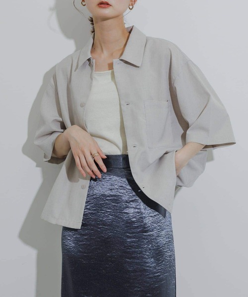 SENSE OF PLACE by URBAN RESEARCH（センスオブプレイスバイアーバンリサーチ）の「『イージーケア/セットアップ対応/ユニセックス』リネンライクボクシーシャツ(5分袖)（シャツ/ブラウス・メンズ・ライトベージュ/チャコールグレー/パープル/ライトブルー・MEDIUM/LARGE）」の3枚目の写真