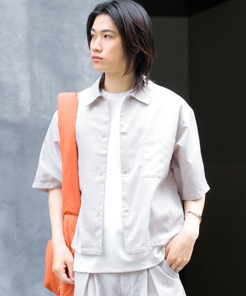 SENSE OF PLACE by URBAN RESEARCH（センスオブプレイスバイアーバンリサーチ）の「『イージーケア/セットアップ対応/ユニセックス』リネンライクボクシーシャツ(5分袖)（シャツ/ブラウス・メンズ・ライトベージュ/チャコールグレー/パープル/ライトブルー・MEDIUM/LARGE）」の17枚目の写真