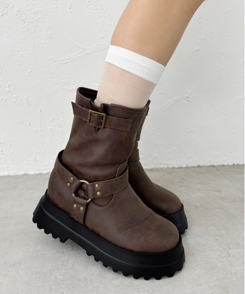 one after another NICE CLAUP（ワンアフターアナザーナイスクラップ）の「ショートエンジニアブーツ（ブーツ・レディース・ブラック/ダークブラウン・S/M/L）」の7枚目の写真