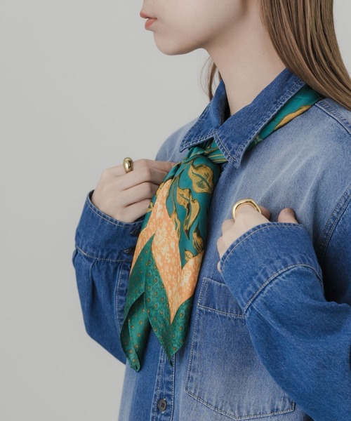 SMELLY（スメリー）の「アソートプリントスカーフ（バンダナ/スカーフ・レディース・ブラック系その他/グリーン系その他・-）」の10枚目の写真