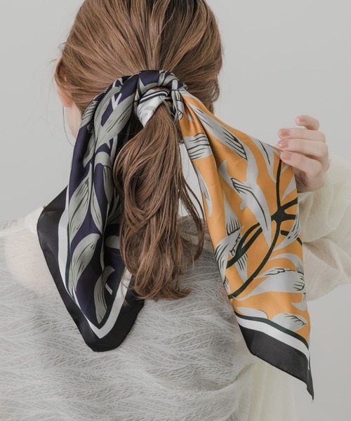 SMELLY（スメリー）の「アソートプリントスカーフ（バンダナ/スカーフ・レディース・ブラック系その他/グリーン系その他・-）」の15枚目の写真
