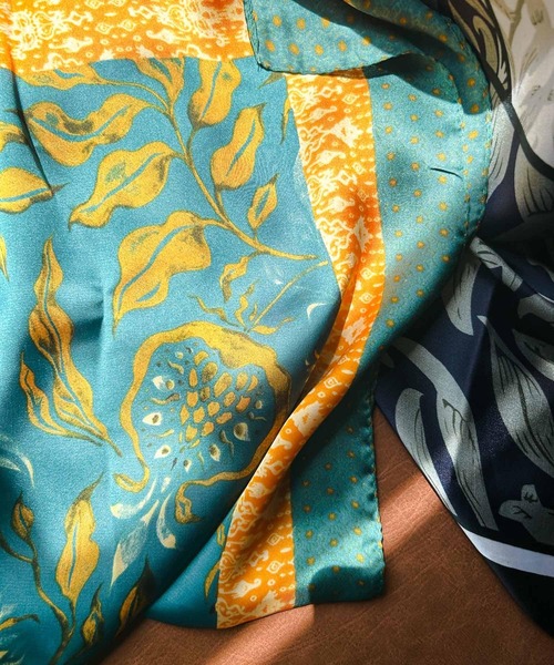 SMELLY（スメリー）の「アソートプリントスカーフ（バンダナ/スカーフ・レディース・ブラック系その他/グリーン系その他・-）」の19枚目の写真