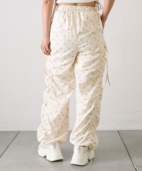 OLIVE des OLIVE(オリーブデオリーブ)の「サイドギャザーリボンパンツ(その他パンツ・レディース・ベージュ/ピンク/ブラック/オフホワイト・FREE)」の9枚目の写真