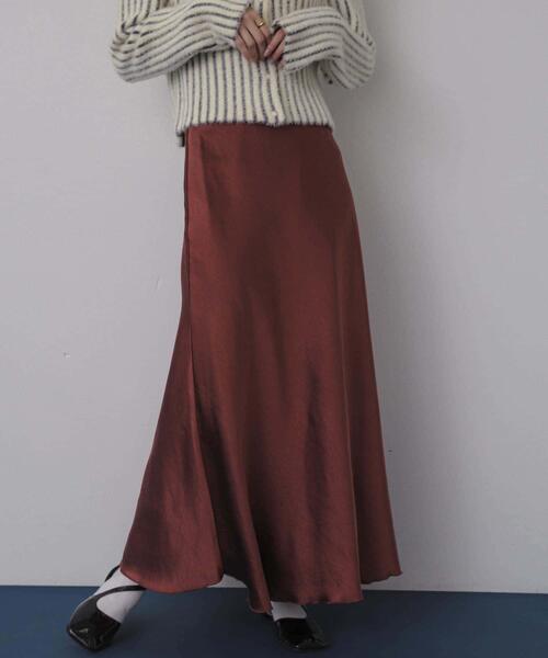 SENSE OF PLACE by URBAN RESEARCH(センスオブプレイスバイアーバンリサーチ)の「『WEB/一部店舗限定サイズ』ナローサテンスカート(スカート・レディース・チャコールグレー/カーキ/アイボリー/ライトピンク/ブラック/ブラウン・MEDIUM/SMALL/TALL)」の14枚目の写真