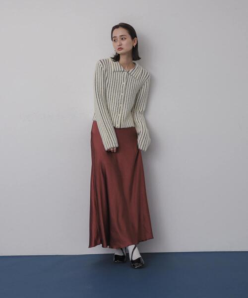 SENSE OF PLACE by URBAN RESEARCH(センスオブプレイスバイアーバンリサーチ)の「『WEB/一部店舗限定サイズ』ナローサテンスカート(スカート・レディース・チャコールグレー/カーキ/アイボリー/ライトピンク/ブラック/ブラウン・MEDIUM/SMALL/TALL)」の16枚目の写真