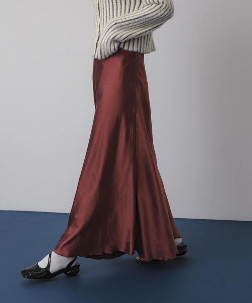 SENSE OF PLACE by URBAN RESEARCH(センスオブプレイスバイアーバンリサーチ)の「『WEB/一部店舗限定サイズ』ナローサテンスカート(スカート・レディース・チャコールグレー/カーキ/アイボリー/ライトピンク/ブラック/ブラウン・MEDIUM/SMALL/TALL)」の17枚目の写真