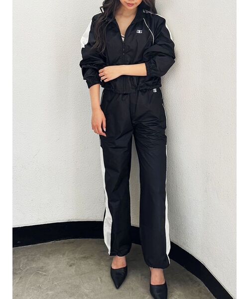 GYDA（ジェイダ）の「【WEB限定】【TINY低身長さん向け】Symmetry GYDAラインショートトラックジャケット（ブルゾン・レディース・ブラック/オフホワイト・FREE）」の16枚目の写真