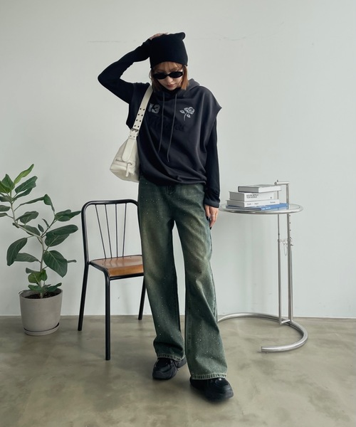 SHAGGIE(シャギー)の「フード付きノースリオーバースウェット(スウェット・レディース・チャコールグレー/ボルドー・FREE)」の8枚目の写真