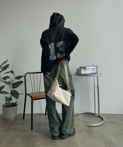 SHAGGIE(シャギー)の「フード付きノースリオーバースウェット(スウェット・レディース・チャコールグレー/ボルドー・FREE)」の9枚目の写真