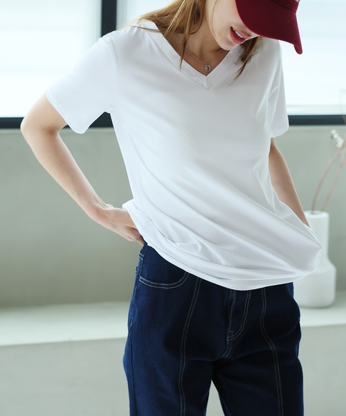 Girly Doll（ガーリードール）の「ベーシックVネックTシャツ（Tシャツ/カットソー・レディース・ブラック/ホワイト/グレー/ピンク/ベージュ・L/M）」の8枚目の写真