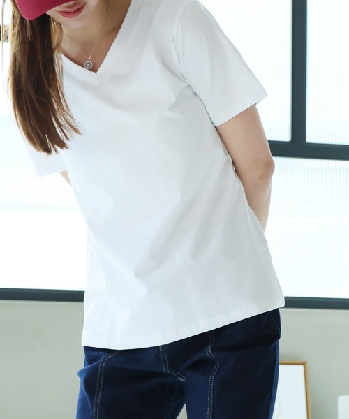 Girly Doll（ガーリードール）の「ベーシックVネックTシャツ（Tシャツ/カットソー・レディース・ブラック/ホワイト/グレー/ピンク/ベージュ・L/M）」の20枚目の写真