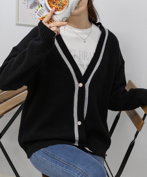 pumpkin port(パンプキンポート)の「ラメライン Vネック ニット 長袖 カーディガン(カーディガン/ボレロ・レディース・ベージュ/ホワイト/ピンク/ブラック/グレー・M)」の3枚目の写真