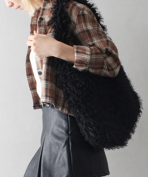 SpRay（スプレイ）の「フェザートートバッグ（トートバッグ・レディース・ベージュ/アイボリー/ブラック・FREE）」の6枚目の写真