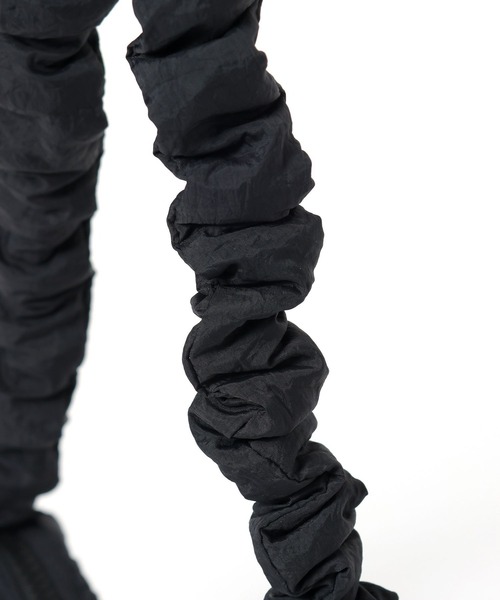 niko and...（ニコアンド）の「オリジナルお財布月型ショルダーバッグ（ショルダーバッグ・レディース・レッド/ブラック/シルバー・0）」の14枚目の写真