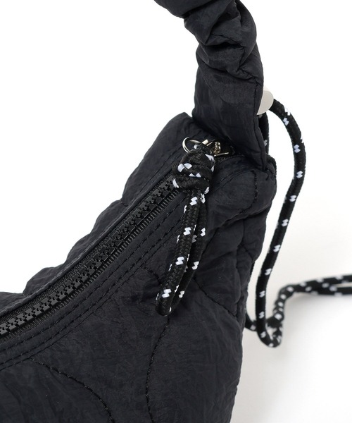 niko and...（ニコアンド）の「オリジナルお財布月型ショルダーバッグ（ショルダーバッグ・レディース・レッド/ブラック/シルバー・0）」の16枚目の写真