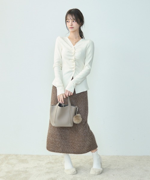 TITTY&CO.（ティティーアンドコー）の「フロントギャザーニットカーディガン（カーディガン/ボレロ・レディース・キャメル/アイボリー/グレー・FREE）」の6枚目の写真